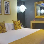 Anos 50 Hotel 2*