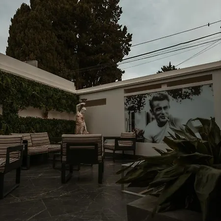 Anos 50 Hotel