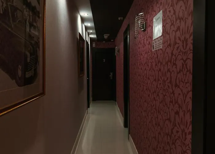 阿诺斯50酒店 酒店 托雷莫利诺斯