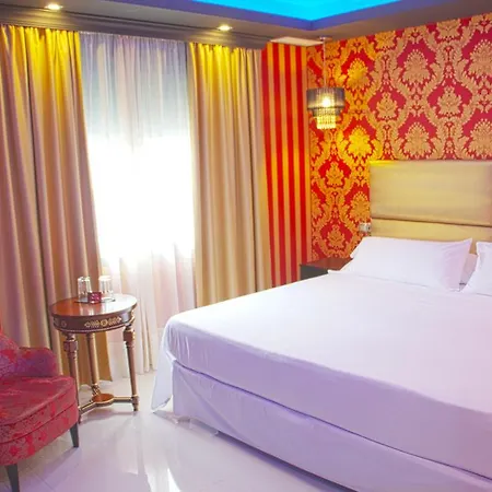 Готель Anos 50 2*