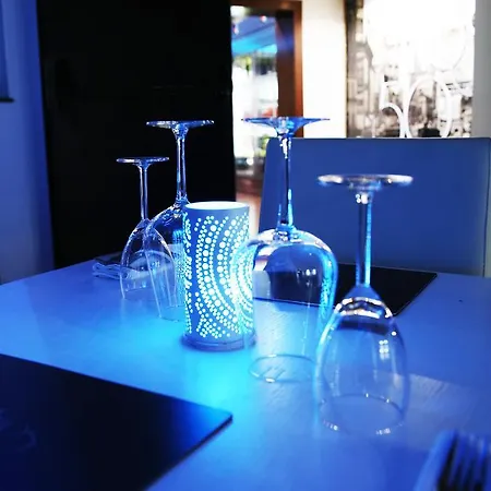 Готель Anos 50 Торремолінос