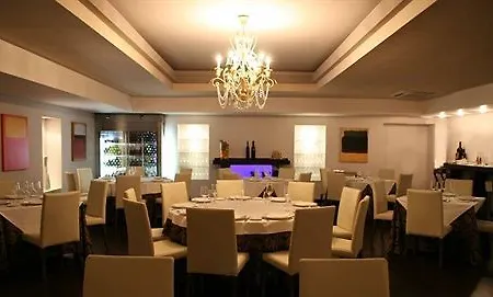 Anos 50 Hotel 2*